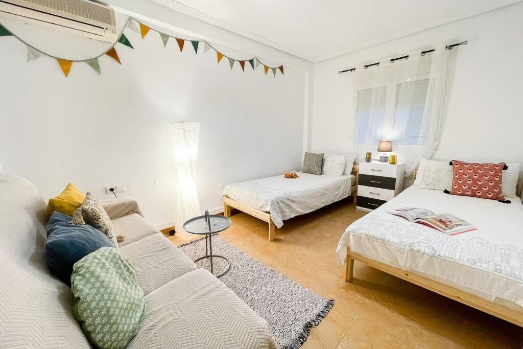 Coqueto Y Amplio Apartamento A 15 Min De La Playa 알리칸테 외부 사진